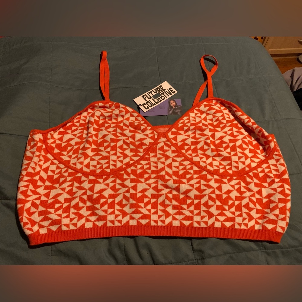 Future Collective 3X NWTgsold out! Rare Orange and White Crop Top - Picture 1 of 7
